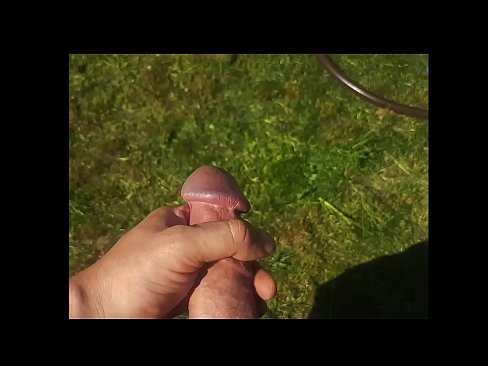 ❤️ Heta heta tjejen får sin rosa fitta knullad och kommer med en spruta i en sommarträdgård ❤️❌ Pornvideo at us ❌❤